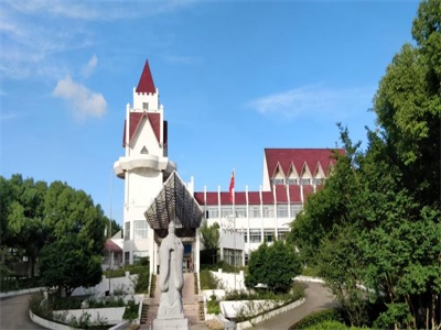 苏州国裕外语学校